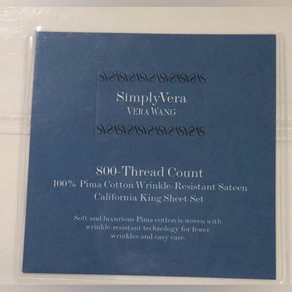 Vera Wang 800 thread count sheet set - Brand new still in original packaging!
